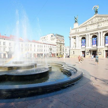 Romantic Lux Vivaldi Suite Svobode Avenue 39 Lviv Exterior photo